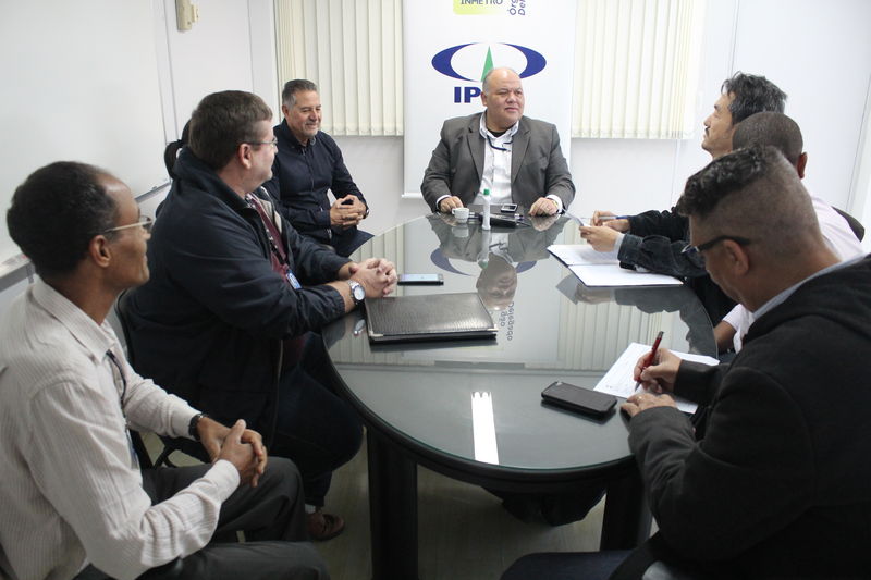 Auditores no Ipem-PR