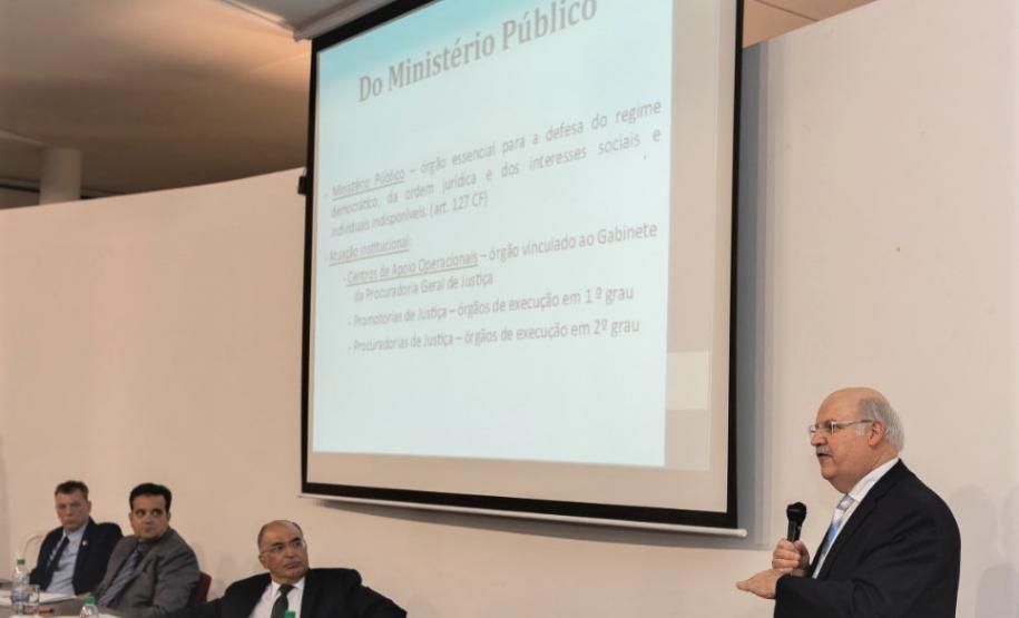 2019 12 04 Seminario Londrina 1º Seminário Regional do Grupo Estadual de Combate às Irregularidades no Mercado de Abastecimento de Combustíveis (GECIMAC)